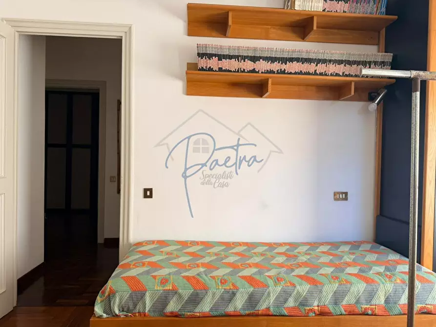 Immagine 26 di Villa in vendita  a Massa