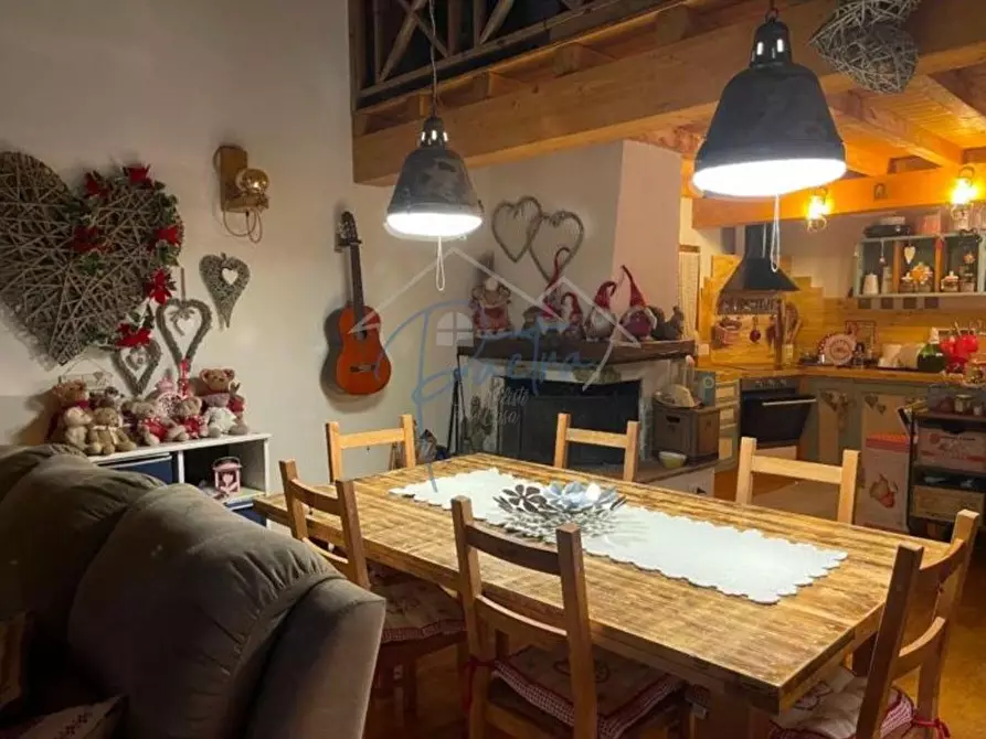 Immagine 6 di Casa indipendente in vendita  a Montignoso