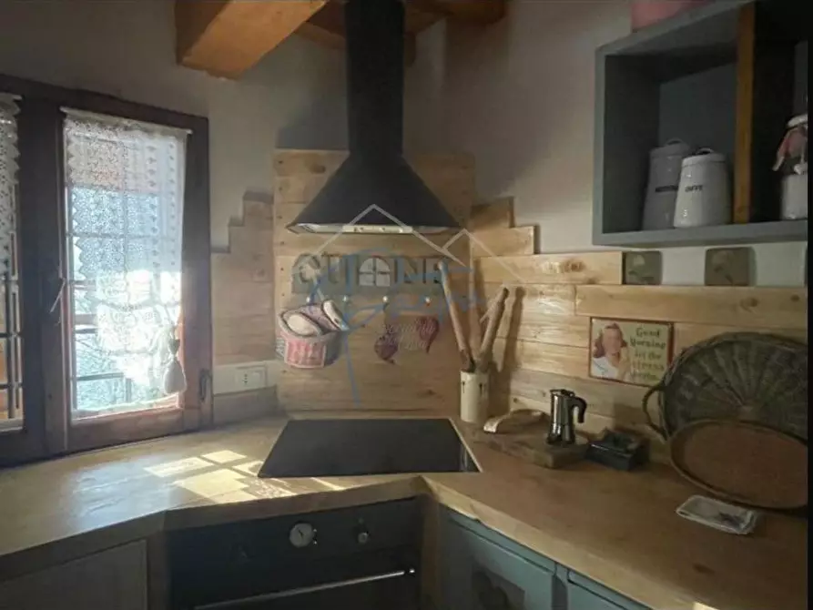 Immagine 4 di Casa indipendente in vendita  a Montignoso