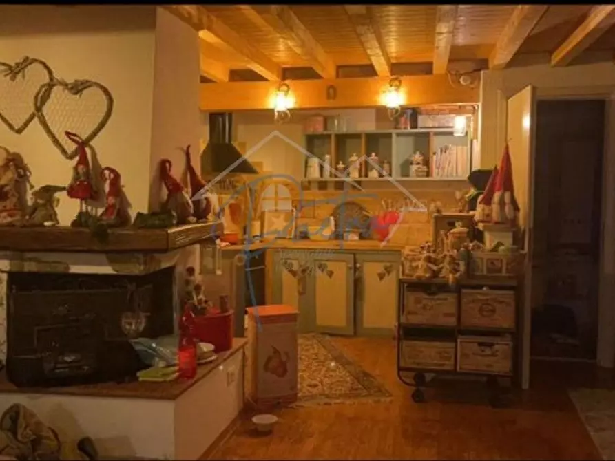 Immagine 5 di Casa indipendente in vendita  a Montignoso