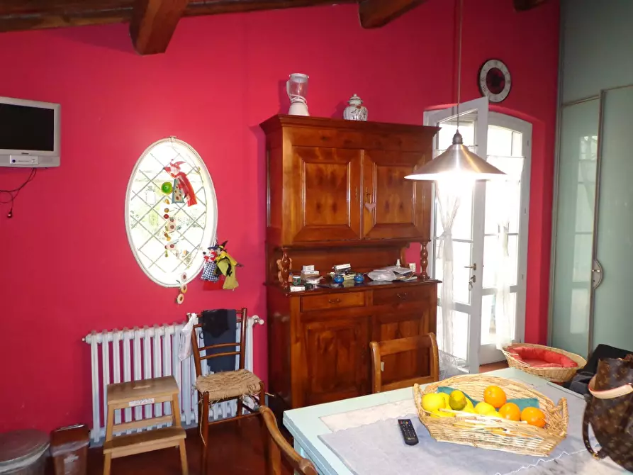 Immagine 11 di Rustico / casale in vendita  a Vecchiano