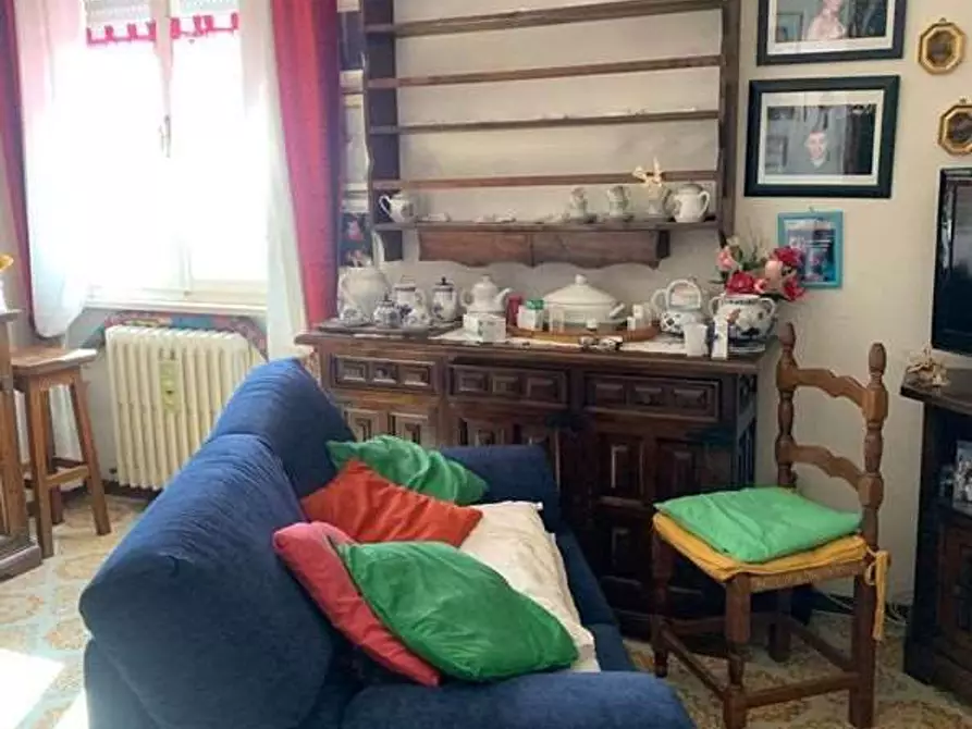 Immagine 3 di Appartamento in vendita  a Livorno