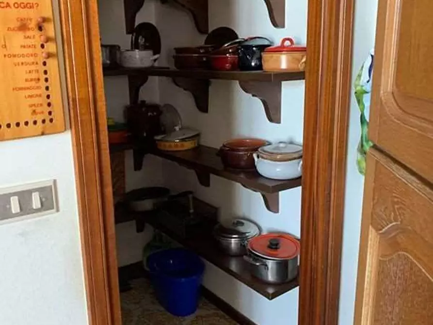 Immagine 4 di Appartamento in vendita  a Livorno