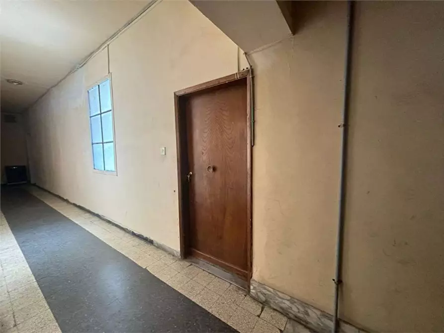 Immagine 3 di Appartamento in vendita  a Livorno