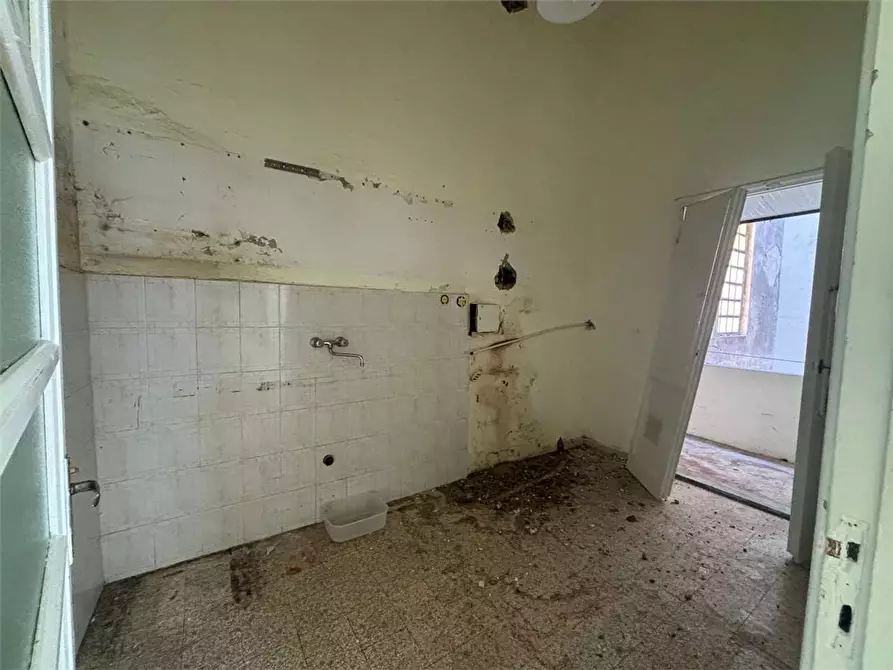 Immagine 5 di Appartamento in vendita  a Livorno