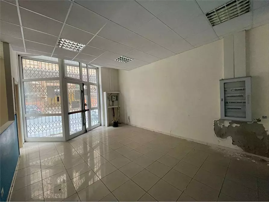 Immagine 18 di Ufficio in affitto  a Livorno