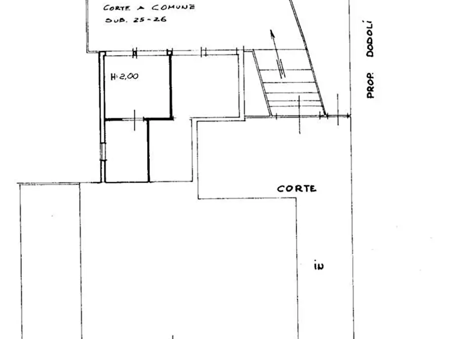 Immagine 6 di Magazzino in vendita  a Livorno