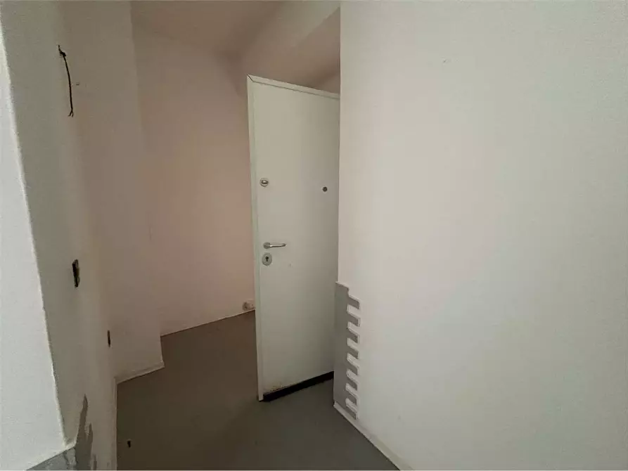 Immagine 24 di Appartamento in vendita  a Livorno