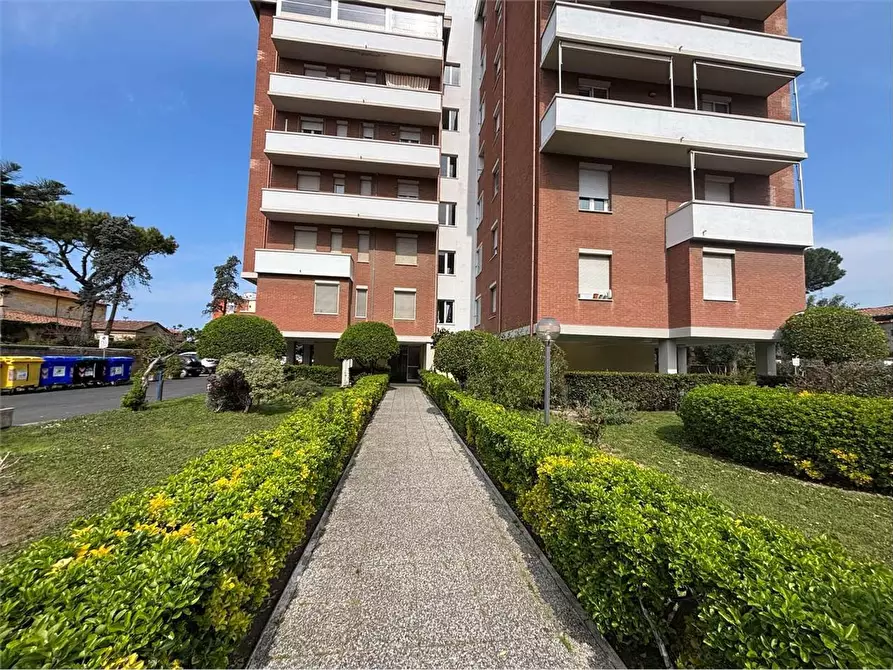 Immagine 1 di Appartamento in vendita  a Livorno