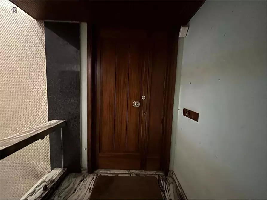 Immagine 22 di Ufficio in affitto  a Livorno