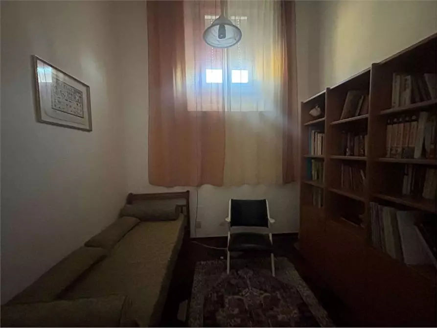 Immagine 20 di Appartamento in vendita  a Livorno