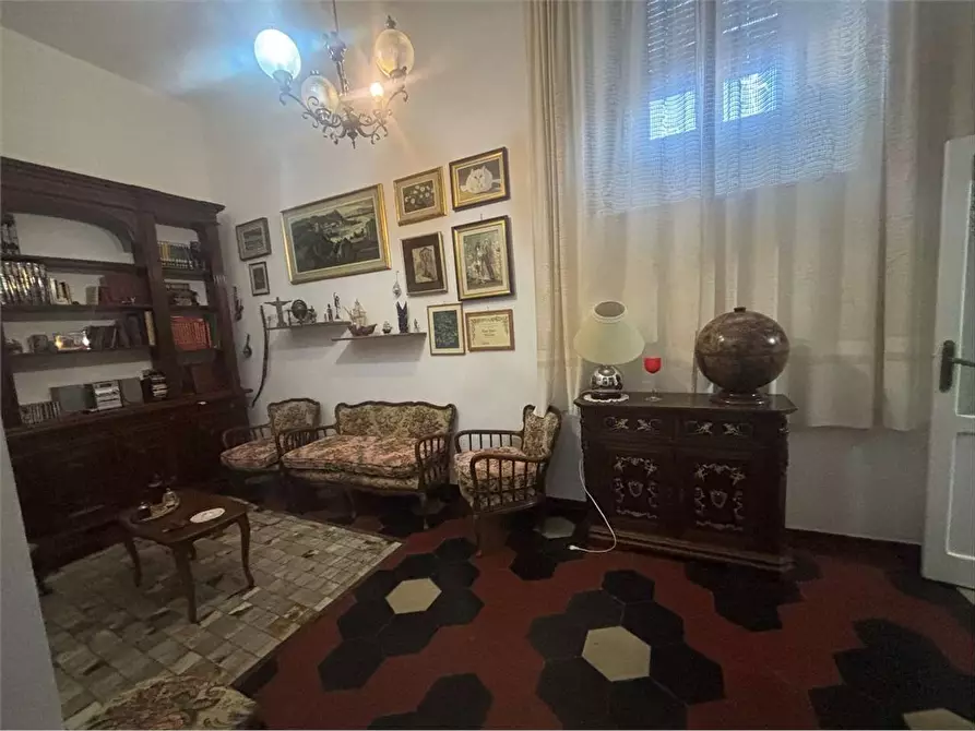 Immagine 17 di Appartamento in vendita  a Livorno
