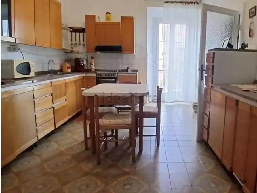 Immagine 10 di Appartamento in vendita  a Livorno