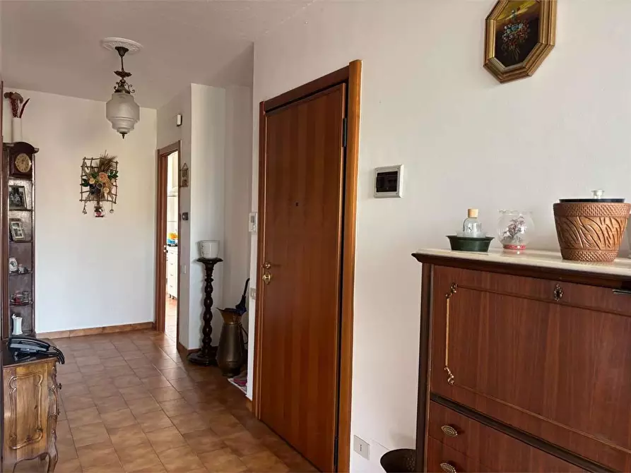 Immagine 15 di Appartamento in vendita  a Livorno