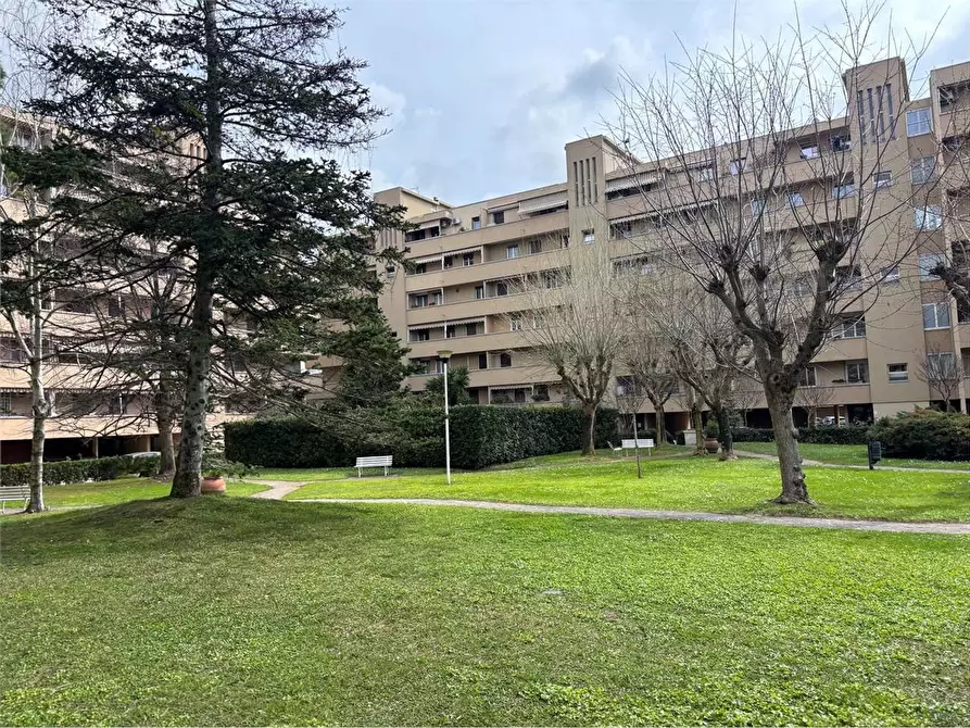 Immagine 1 di Appartamento in vendita  a Livorno
