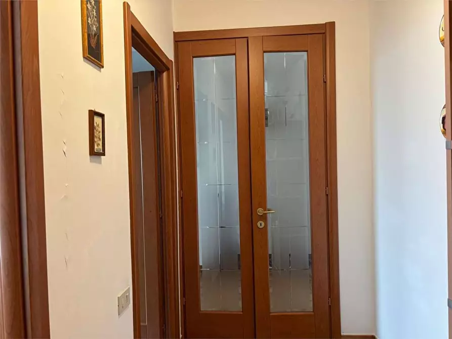 Immagine 8 di Appartamento in vendita  a Livorno