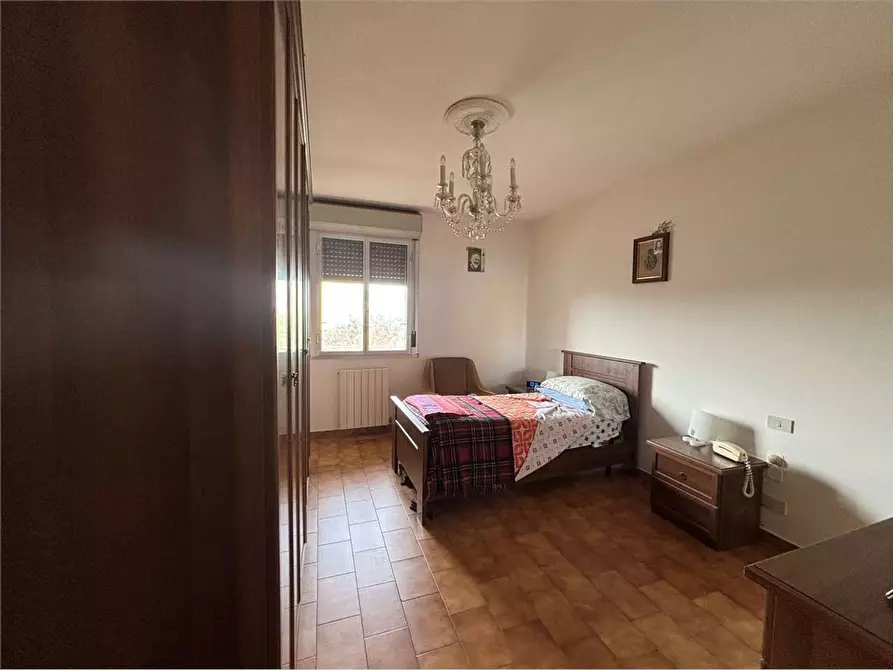 Immagine 17 di Appartamento in vendita  a Livorno