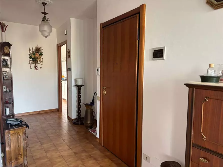 Immagine 16 di Appartamento in vendita  a Livorno