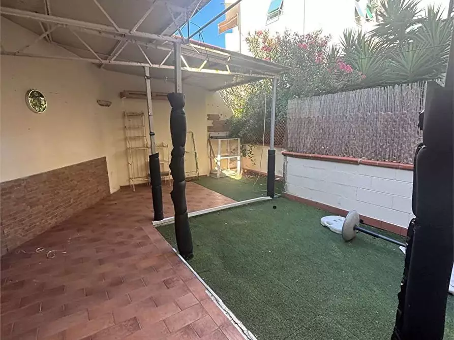 Immagine 2 di Appartamento in vendita  a Livorno