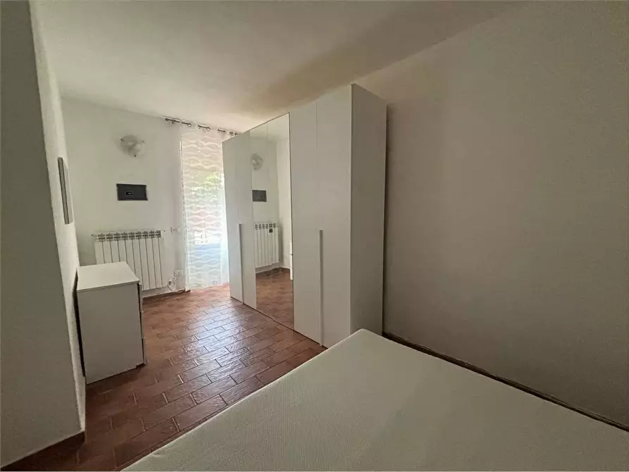 Immagine 11 di Appartamento in vendita  a Livorno