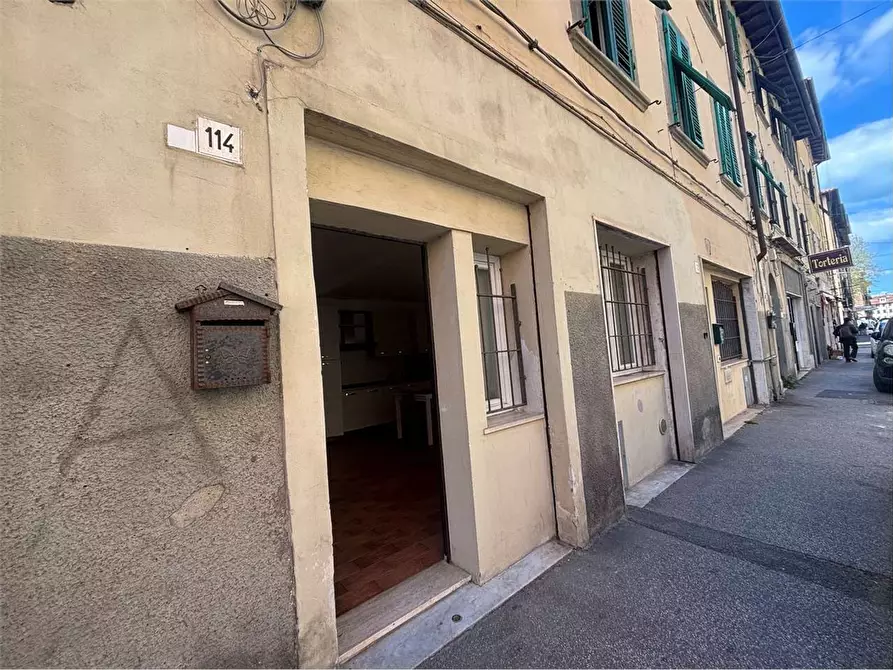 Immagine 19 di Appartamento in vendita  a Livorno