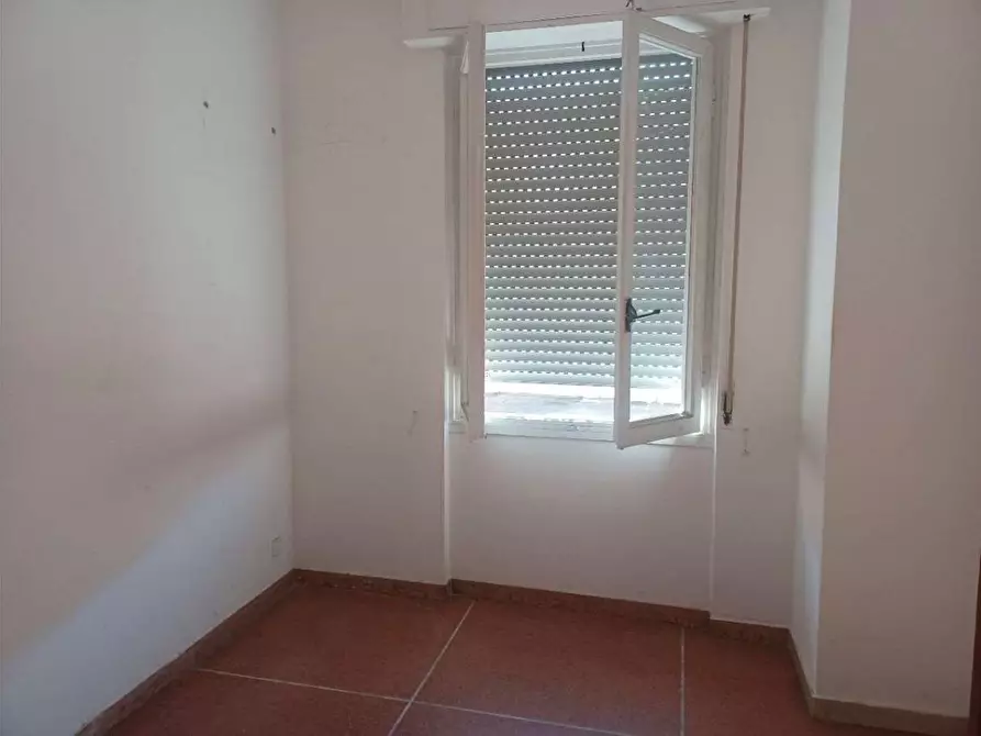 Immagine 5 di Appartamento in vendita  a Livorno