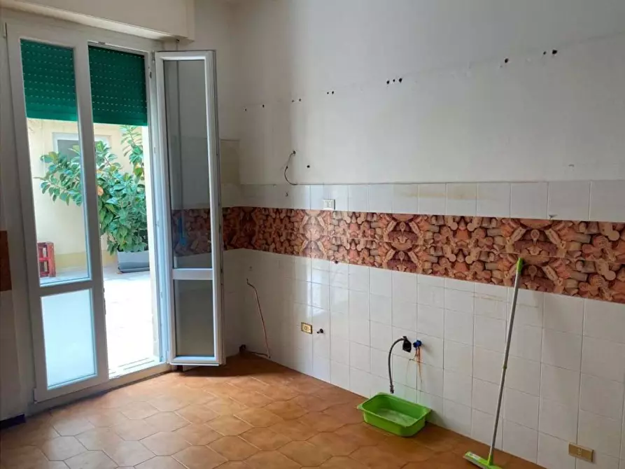 Immagine 7 di Appartamento in vendita  a Livorno
