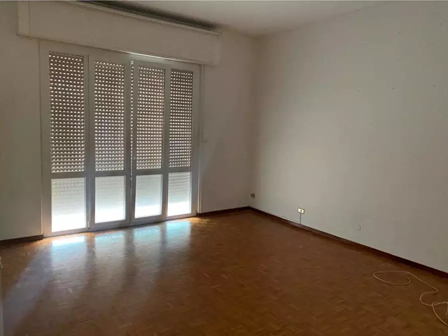 Immagine 6 di Appartamento in vendita  a Livorno