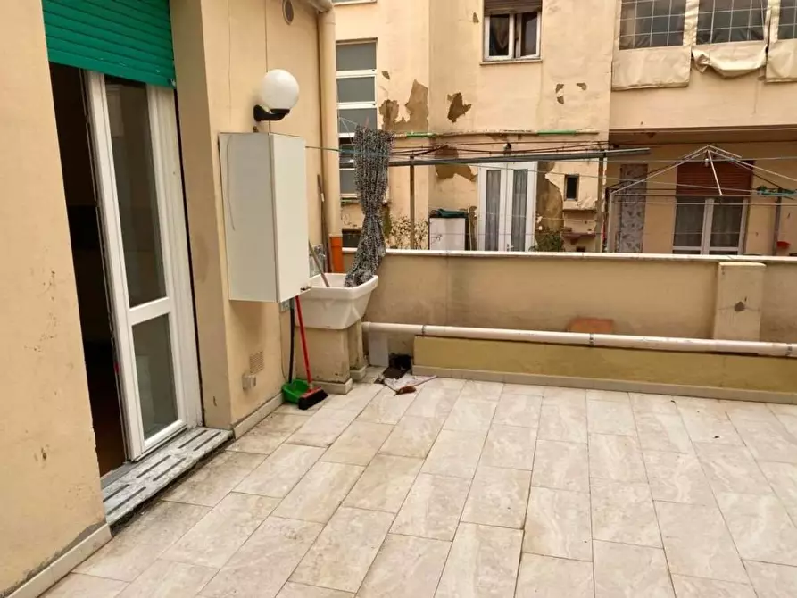 Immagine 8 di Appartamento in vendita  a Livorno