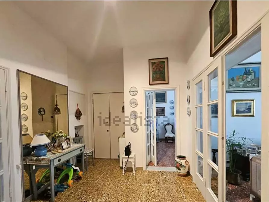 Immagine 1 di Appartamento in vendita  a Livorno