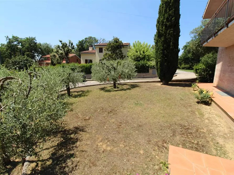 Immagine 8 di Villa in vendita  a Castelnuovo Berardenga