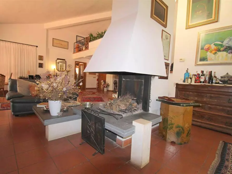 Immagine 14 di Villa in vendita  a Castelnuovo Berardenga