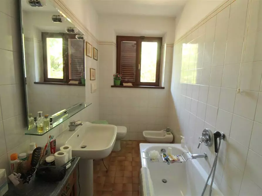 Immagine 25 di Villa in vendita  a Castelnuovo Berardenga