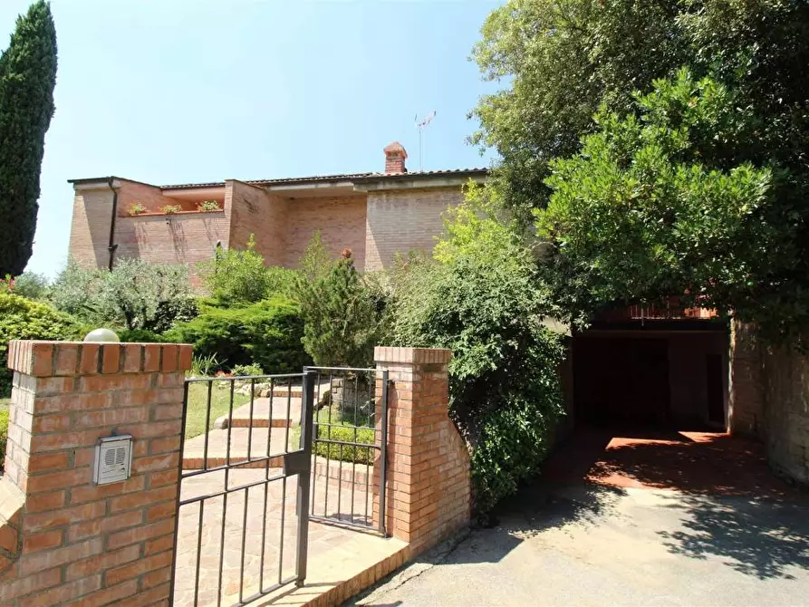Immagine 28 di Villa in vendita  a Castelnuovo Berardenga