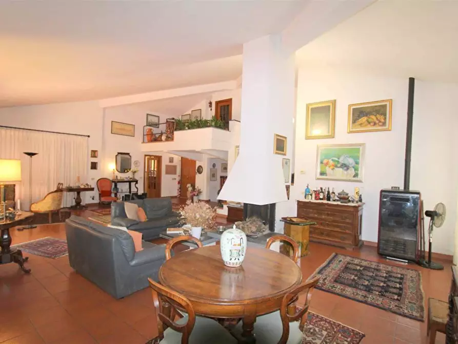 Immagine 13 di Villa in vendita  a Castelnuovo Berardenga