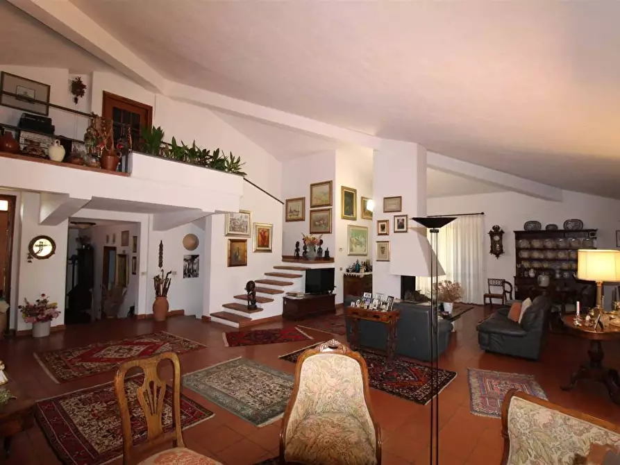 Immagine 10 di Villa in vendita  a Castelnuovo Berardenga