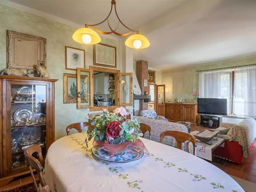 Immagine 12 di Villa in vendita  a Radda In Chianti
