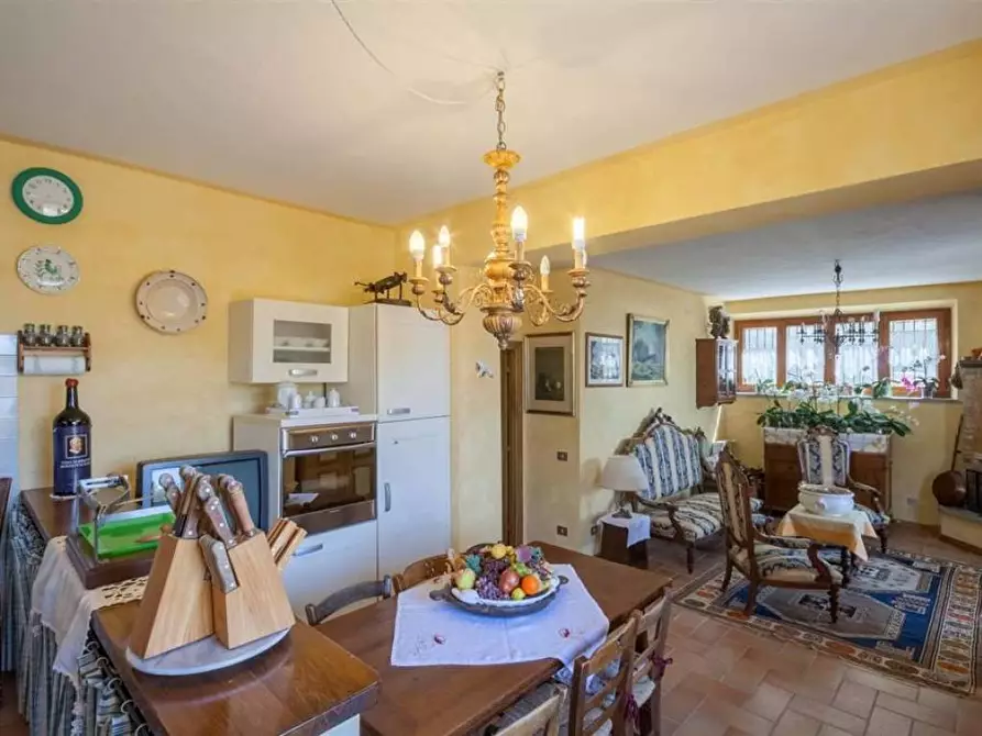 Immagine 17 di Villa in vendita  a Radda In Chianti