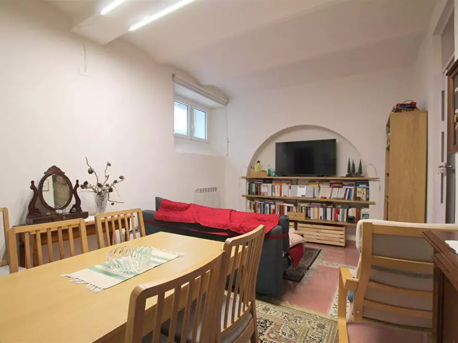 Immagine 31 di Appartamento in vendita  a Siena