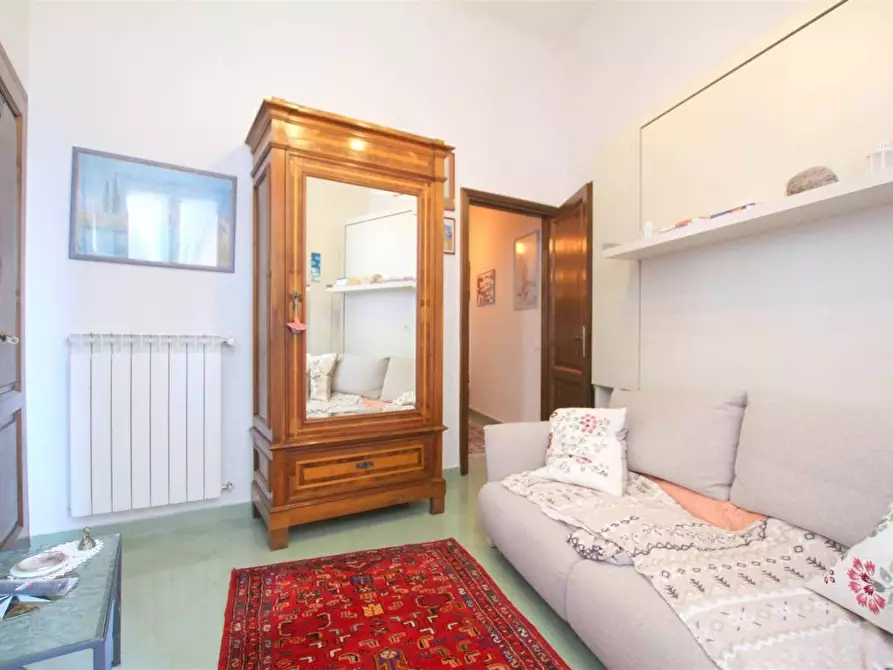 Immagine 18 di Appartamento in vendita  a Siena
