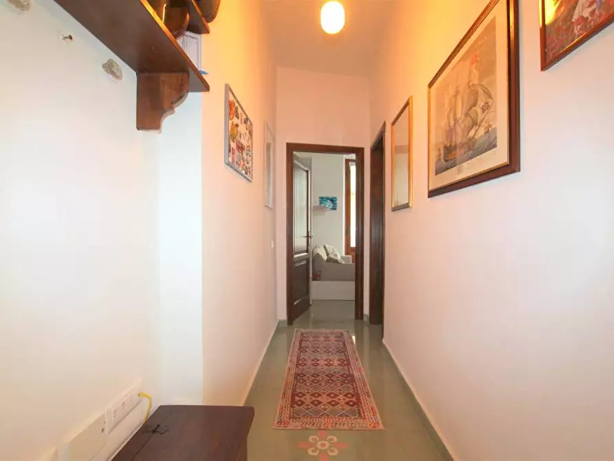 Immagine 12 di Appartamento in vendita  a Siena