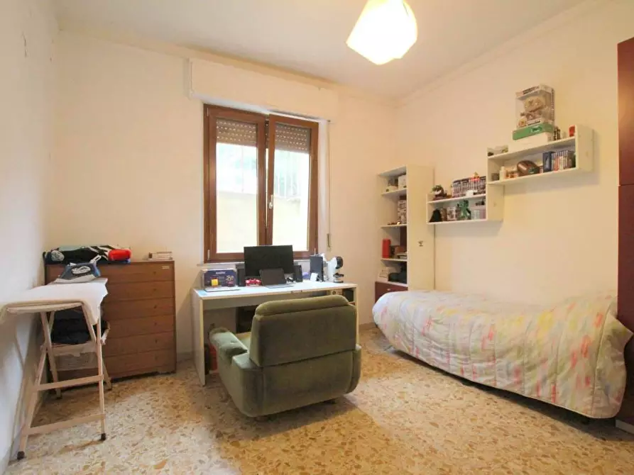 Immagine 23 di Appartamento in vendita  a Siena
