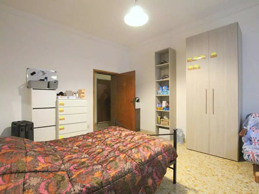 Immagine 21 di Appartamento in vendita  a Siena