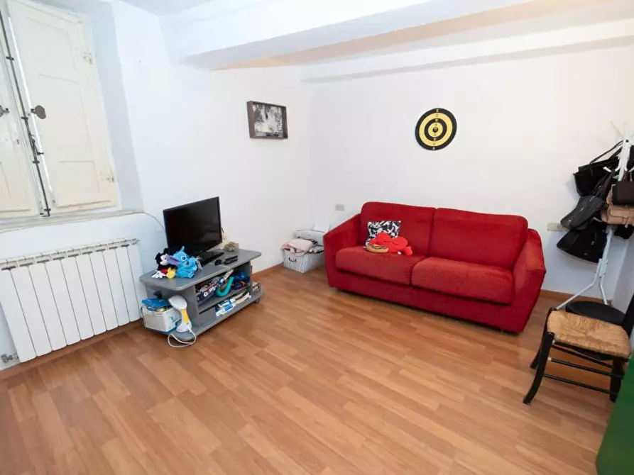 Immagine 7 di Appartamento in vendita  a Siena