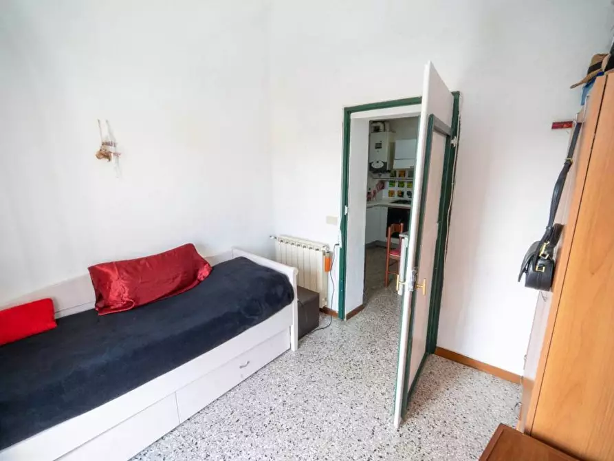 Immagine 16 di Appartamento in vendita  a Siena