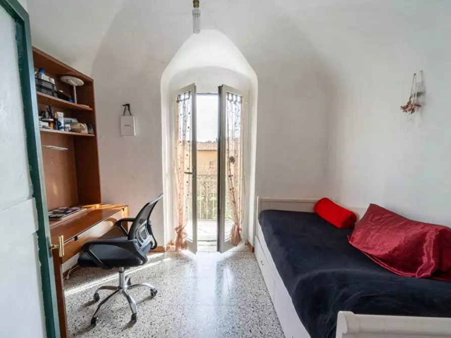 Immagine 13 di Appartamento in vendita  a Siena