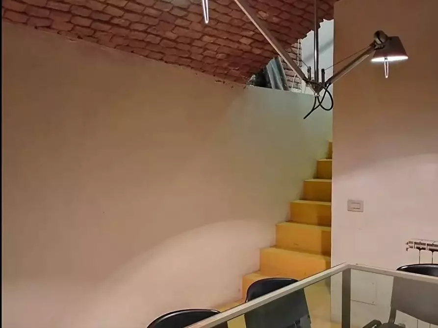 Immagine 22 di Ufficio in vendita  a Siena