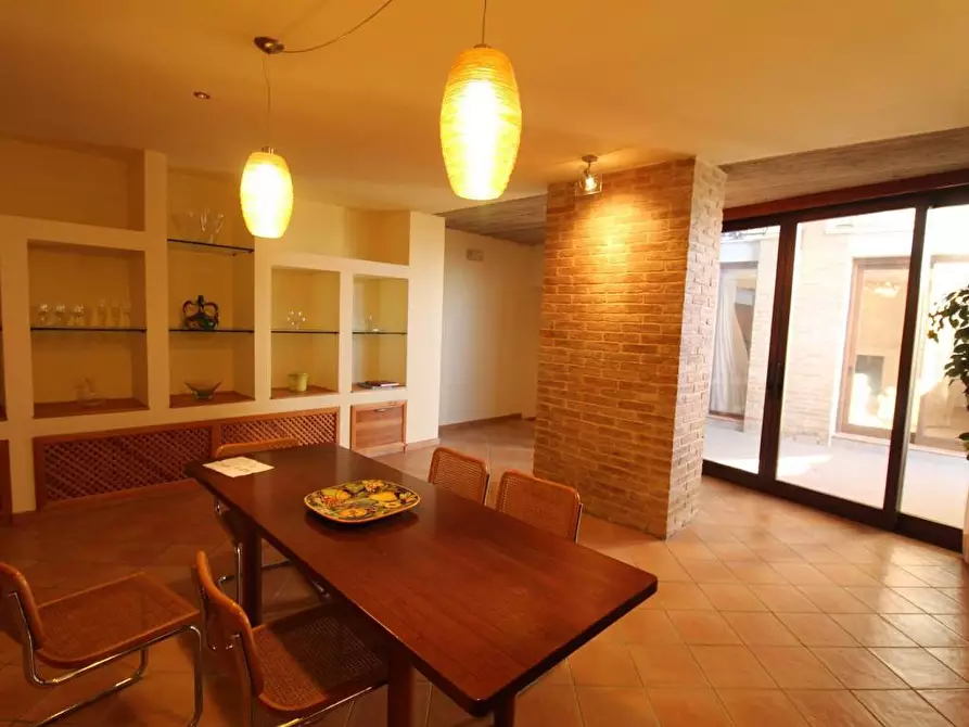 Immagine 6 di Rustico / casale in vendita  a Siena