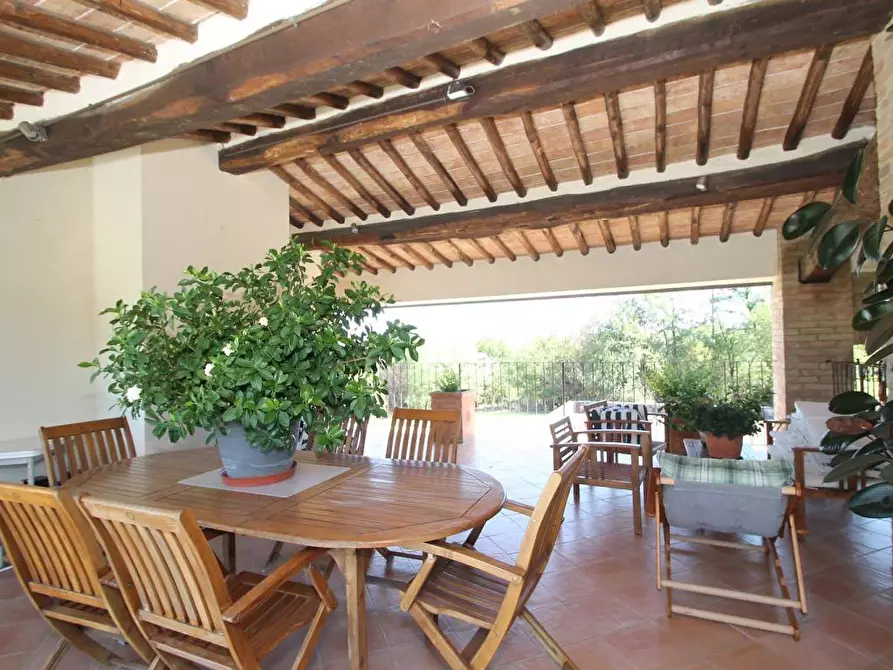 Immagine 37 di Rustico / casale in vendita  a Siena