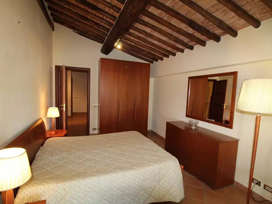 Immagine 19 di Rustico / casale in vendita  a Siena